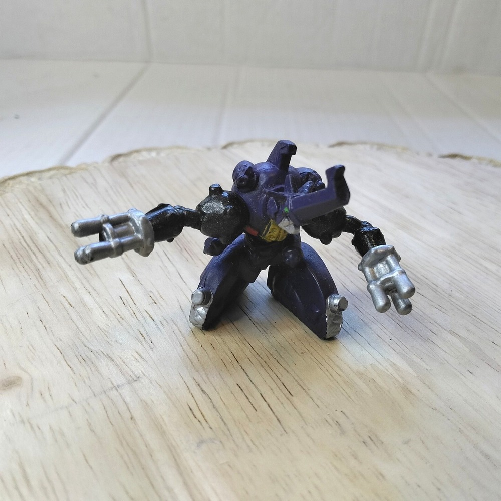 Vintage Digimon Figure MetalKabuterimon 1.5" Bandai H-T Mini Collectible Toy